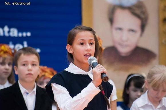 Czar wspomnień i podziękowania. 35-lecie nadania imienia Szkoły Podstawowej Nr 6 w Kutnie