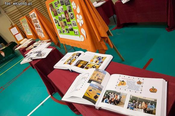 Czar wspomnień i podziękowania. 35-lecie nadania imienia Szkoły Podstawowej Nr 6 w Kutnie