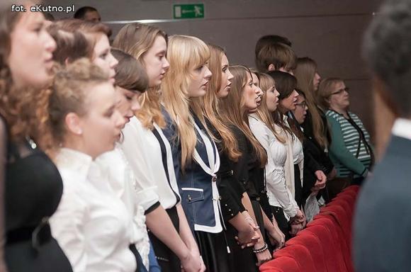 Wierzyłem zawsze w światła moc, Władnącą nad mrokami ... Urodziny Kasprowicza i na zawsze młoda 60-tka