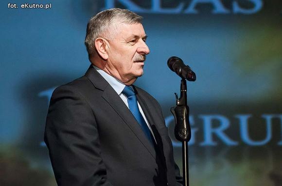 Wierzyłem zawsze w światła moc, Władnącą nad mrokami ... Urodziny Kasprowicza i na zawsze młoda 60-tka