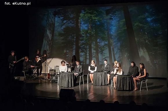 Wierzyłem zawsze w światła moc, Władnącą nad mrokami ... Urodziny Kasprowicza i na zawsze młoda 60-tka