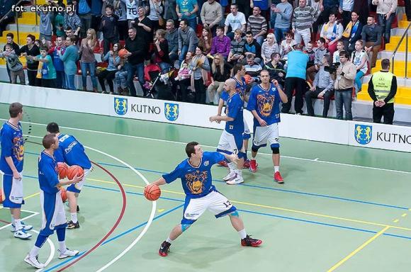 Kutnowscy koszykarze nie zawiedli. Wygrana z Krosnem