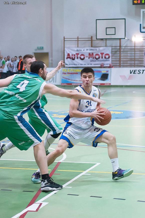 Kutnowscy koszykarze nie zawiedli. Wygrana z Krosnem