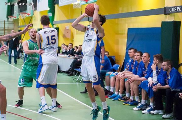 Kutnowscy koszykarze nie zawiedli. Wygrana z Krosnem