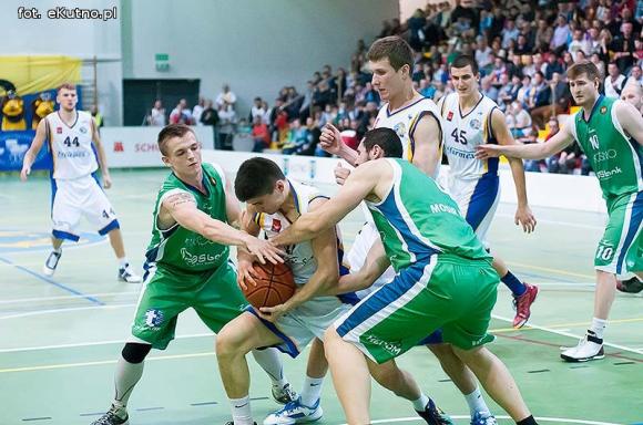 Kutnowscy koszykarze nie zawiedli. Wygrana z Krosnem