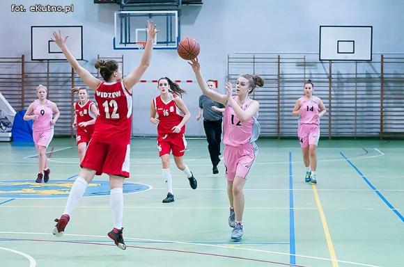 Widzew w rewanżu za mocny