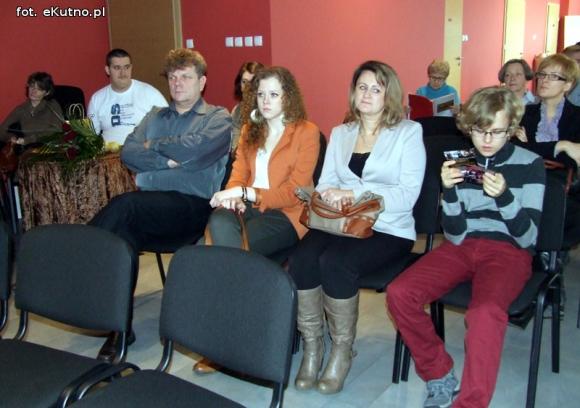 Autystyczny czyli kto? Autystyczny czyli jaki? Poznajmy autystów