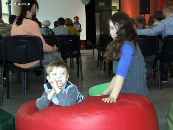 Autystyczny czyli kto? Autystyczny czyli jaki? Poznajmy autystów