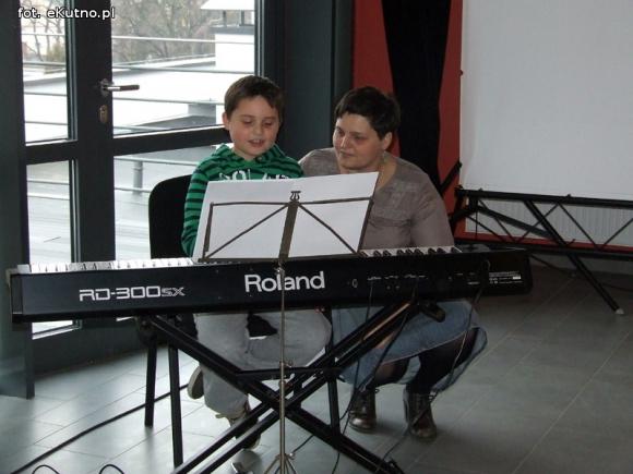 Autystyczny czyli kto? Autystyczny czyli jaki? Poznajmy autystów