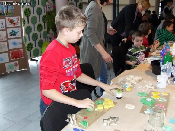 Autystyczny czyli kto? Autystyczny czyli jaki? Poznajmy autystów