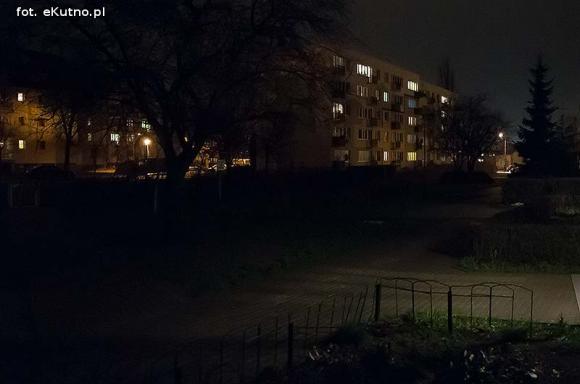 Ciemności między blokami na Chrobrego i Jagiełły zniknęły