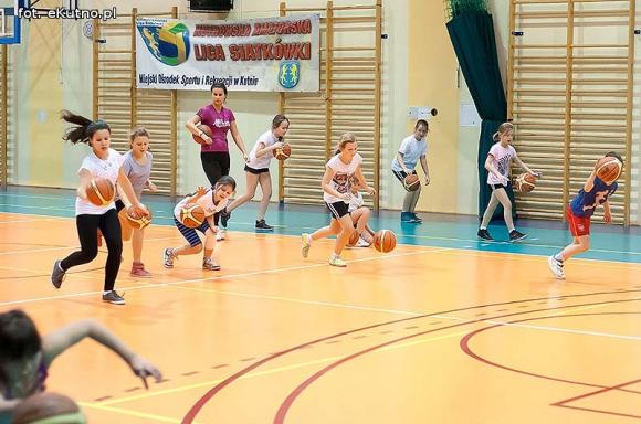 Nieprawda, że w Kutnie jest nudno: koszykówka od najmłodszych lat