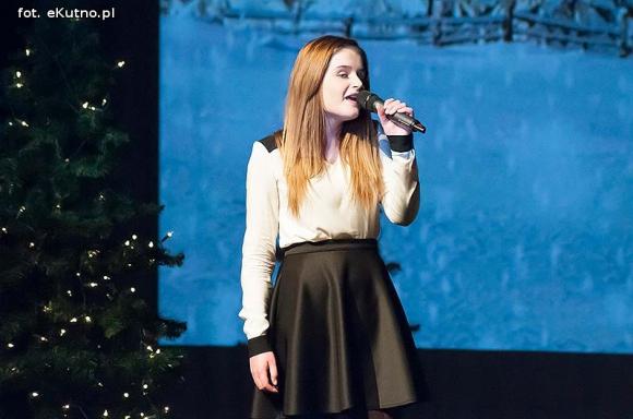 Piosenki z dzwonkami. Talenty muzyczne Młodzieżowego Domu Kultury