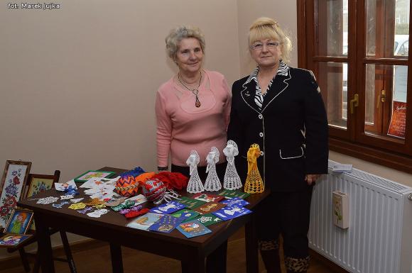 Wystawa rękodzieła seniorów