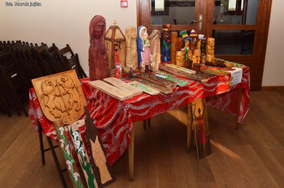 Wystawa rękodzieła seniorów