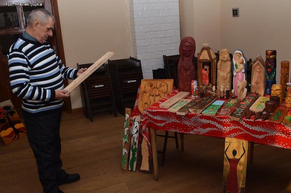 Wystawa rękodzieła seniorów