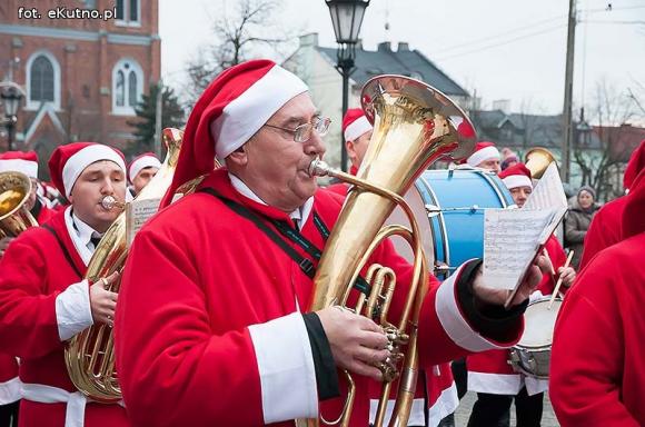 Święto miłości - błogosłowionych chwil w gronie rodzinnym. Wigilia pod Ratuszem