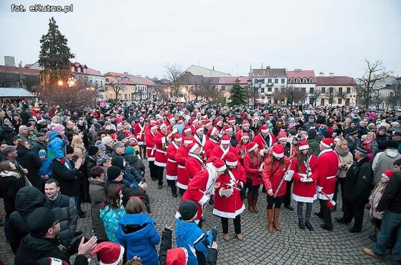 Święto miłości - błogosłowionych chwil w gronie rodzinnym. Wigilia pod Ratuszem