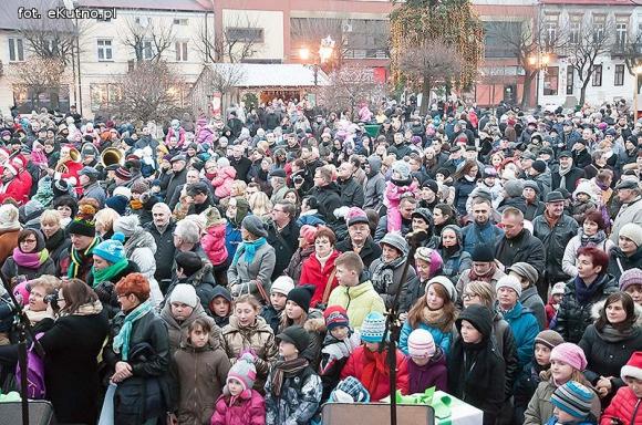 Święto miłości - błogosłowionych chwil w gronie rodzinnym. Wigilia pod Ratuszem