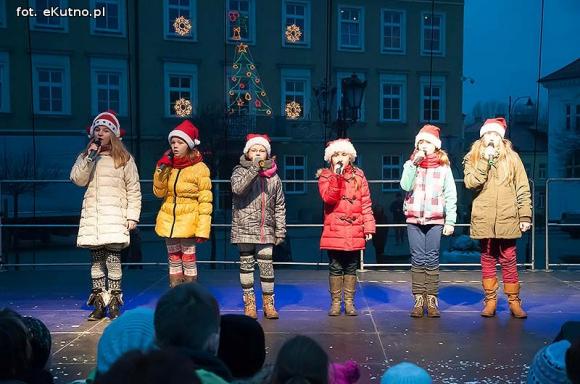 Święto miłości - błogosłowionych chwil w gronie rodzinnym. Wigilia pod Ratuszem