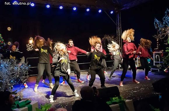 Święto miłości - błogosłowionych chwil w gronie rodzinnym. Wigilia pod Ratuszem