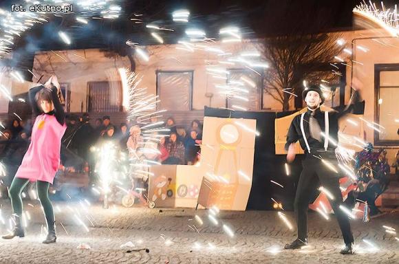 Święto miłości - błogosłowionych chwil w gronie rodzinnym. Wigilia pod Ratuszem