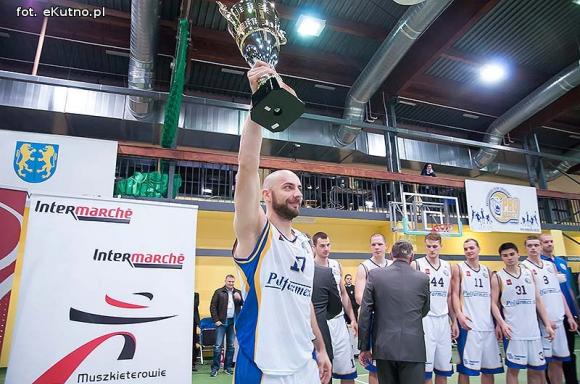 KKS Polfarmex Kutno wygrał Turniej Intermarche Basket Cup