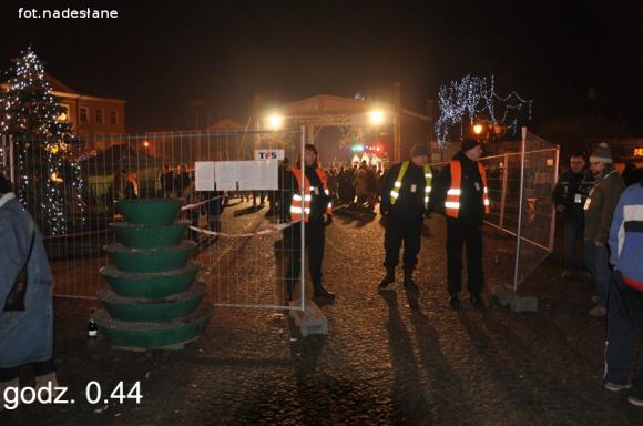 Jaje jaje koko dżambo jaje jaje! Refleksje nad drugą częścią miejskiego Sylwestra 2013/14