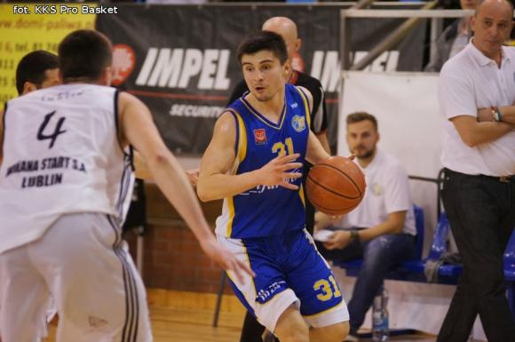 Niepokonani koszykarze z Kutna ulegli w Lublinie