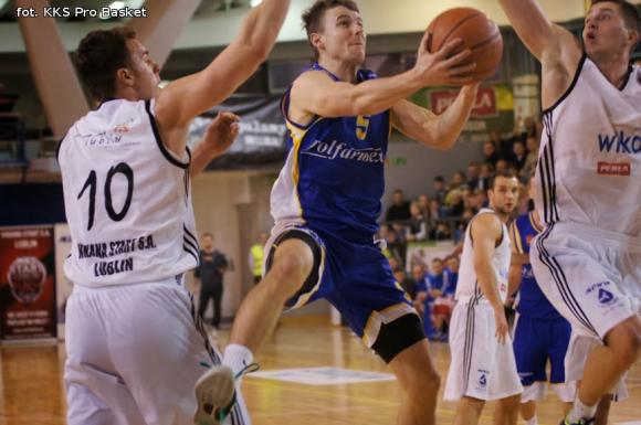 Niepokonani koszykarze z Kutna ulegli w Lublinie