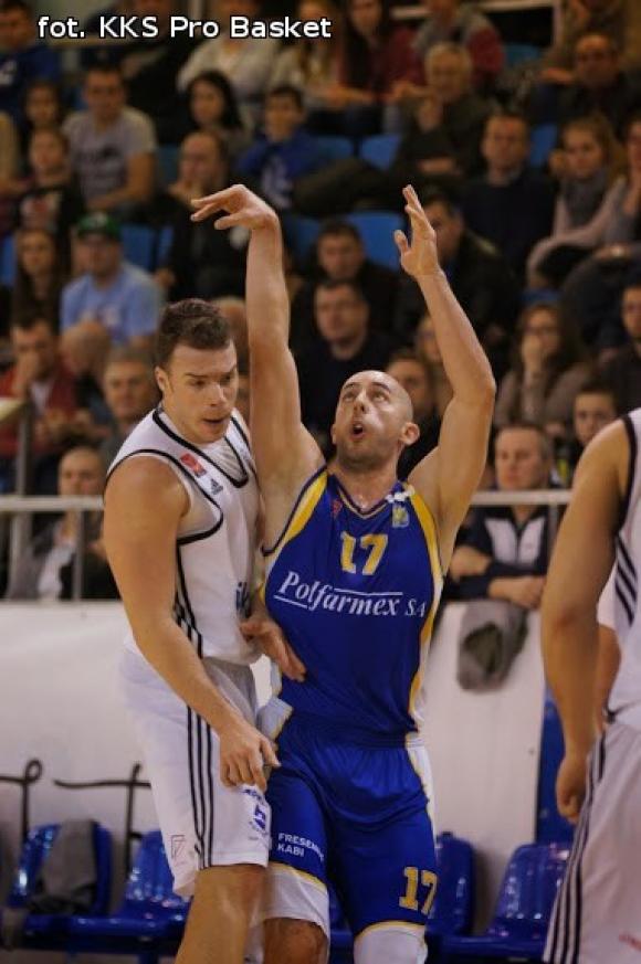 Niepokonani koszykarze z Kutna ulegli w Lublinie
