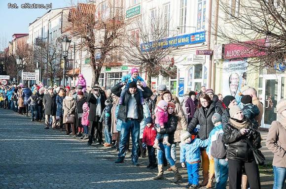Chrystus Dobroczyńcą Wielu. Mieszkańcy Kutna w orszaku Trzech Króli