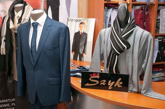 Z SZYKIEM na STUDNIÓWKĘ. Koszula gratis do garnituru