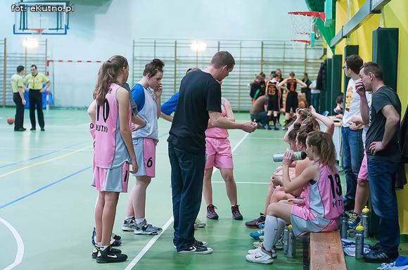 Koszykarki MKS Kutno wygrywają pierwszy mecz półfinałowy