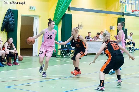 Koszykarki MKS Kutno wygrywają pierwszy mecz półfinałowy