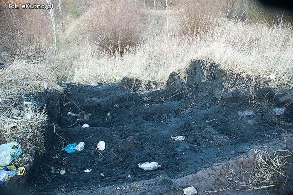 Kontrowersyjna rekultywacja wyrobisk w Kaszewach? Stowarzyszenie Czysta Okolica sprawdza