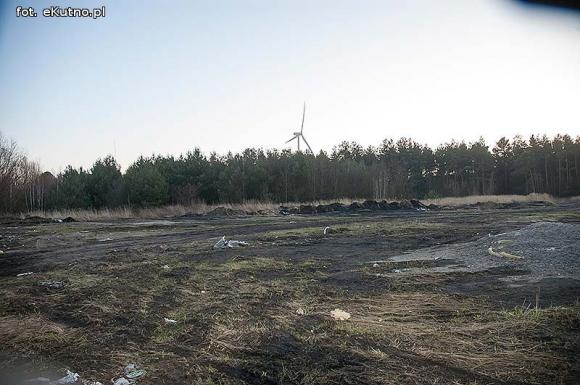 Kontrowersyjna rekultywacja wyrobisk w Kaszewach? Stowarzyszenie Czysta Okolica sprawdza