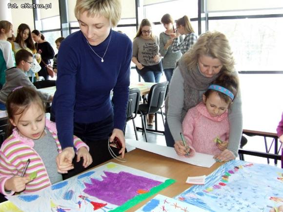 Laureaci Wielkiego Konkursu Plastycznego w domu kultury