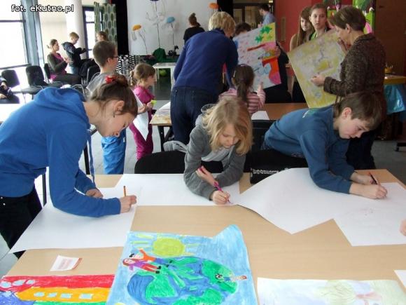 Laureaci Wielkiego Konkursu Plastycznego w domu kultury