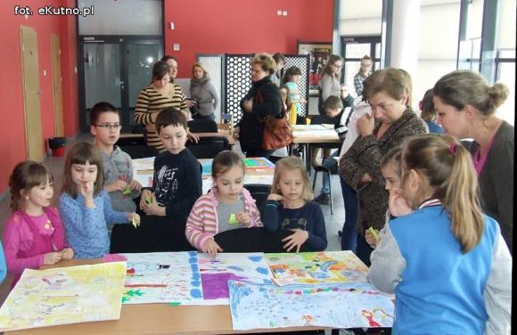 Laureaci Wielkiego Konkursu Plastycznego w domu kultury