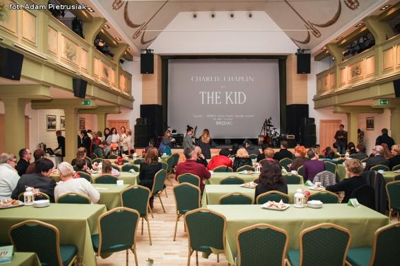 Inauguracja Klubu Filmowego w Domu Dochodowym. Zapraszamy na drugie spotkanie już w sobotę