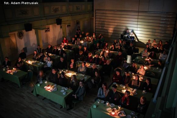 Inauguracja Klubu Filmowego w Domu Dochodowym. Zapraszamy na drugie spotkanie już w sobotę