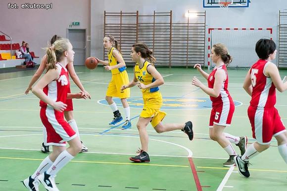 Młodziczki MKS Kutno wygrały z ŁKS KK Łódź