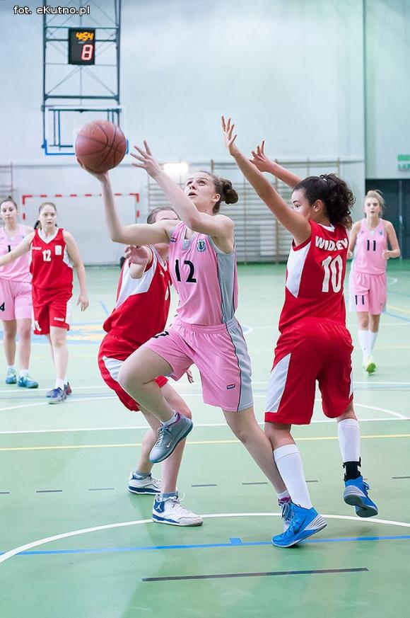 Widzew Łódź za mocny dla Juniorek MKS Kutno