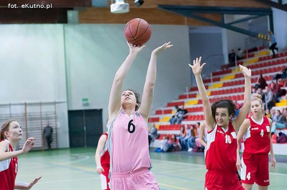 Widzew Łódź za mocny dla Juniorek MKS Kutno