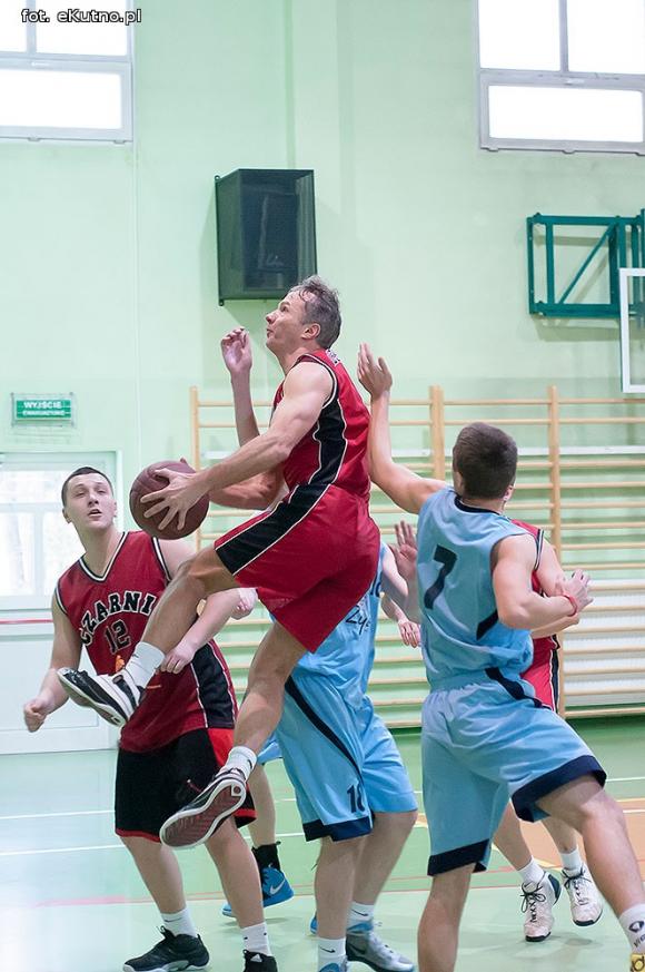 KALK: Zmiany w tabeli. Czarni demolują rywali