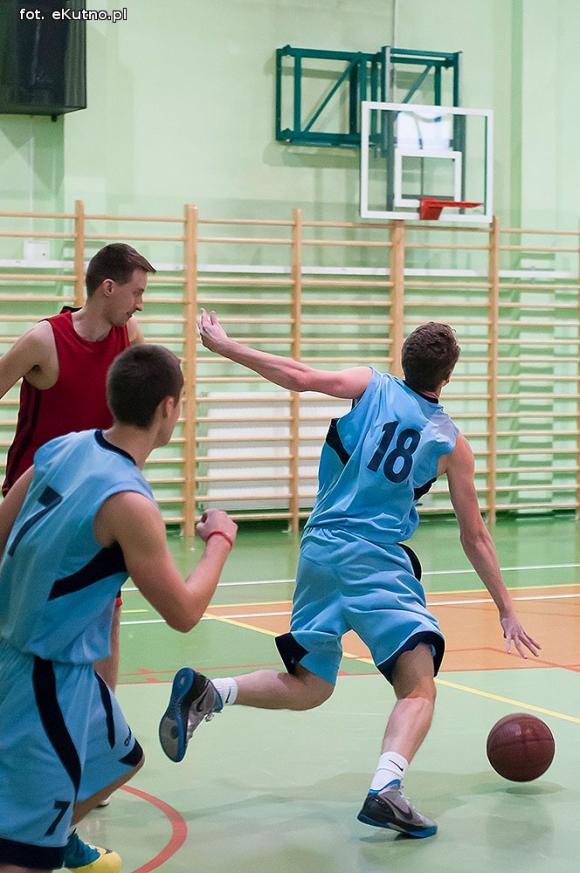 KALK: Zmiany w tabeli. Czarni demolują rywali