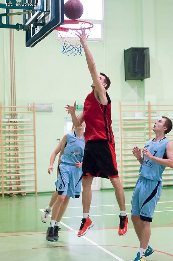 KALK: Zmiany w tabeli. Czarni demolują rywali