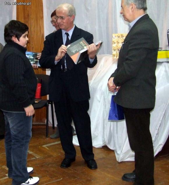 Odkrywają historię swojego miasta. Towarzystwo Miłośników Historii Żychlina rozstrzygnęło konkurs plastyczny