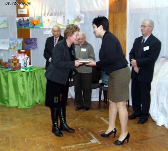 Odkrywają historię swojego miasta. Towarzystwo Miłośników Historii Żychlina rozstrzygnęło konkurs plastyczny